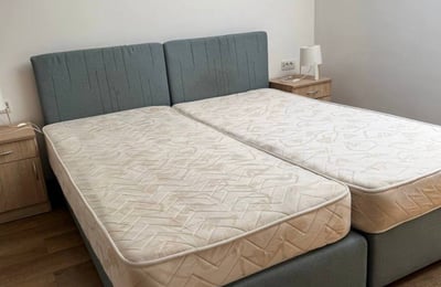 Аренда просторной, двухэтажной, 3-комнатной квартиры, 80 м², центр Белграда, Сербия